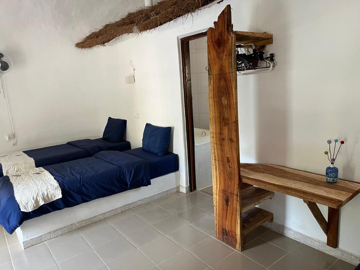 Footsteps Eco-Lodge Gunjur Esterno foto