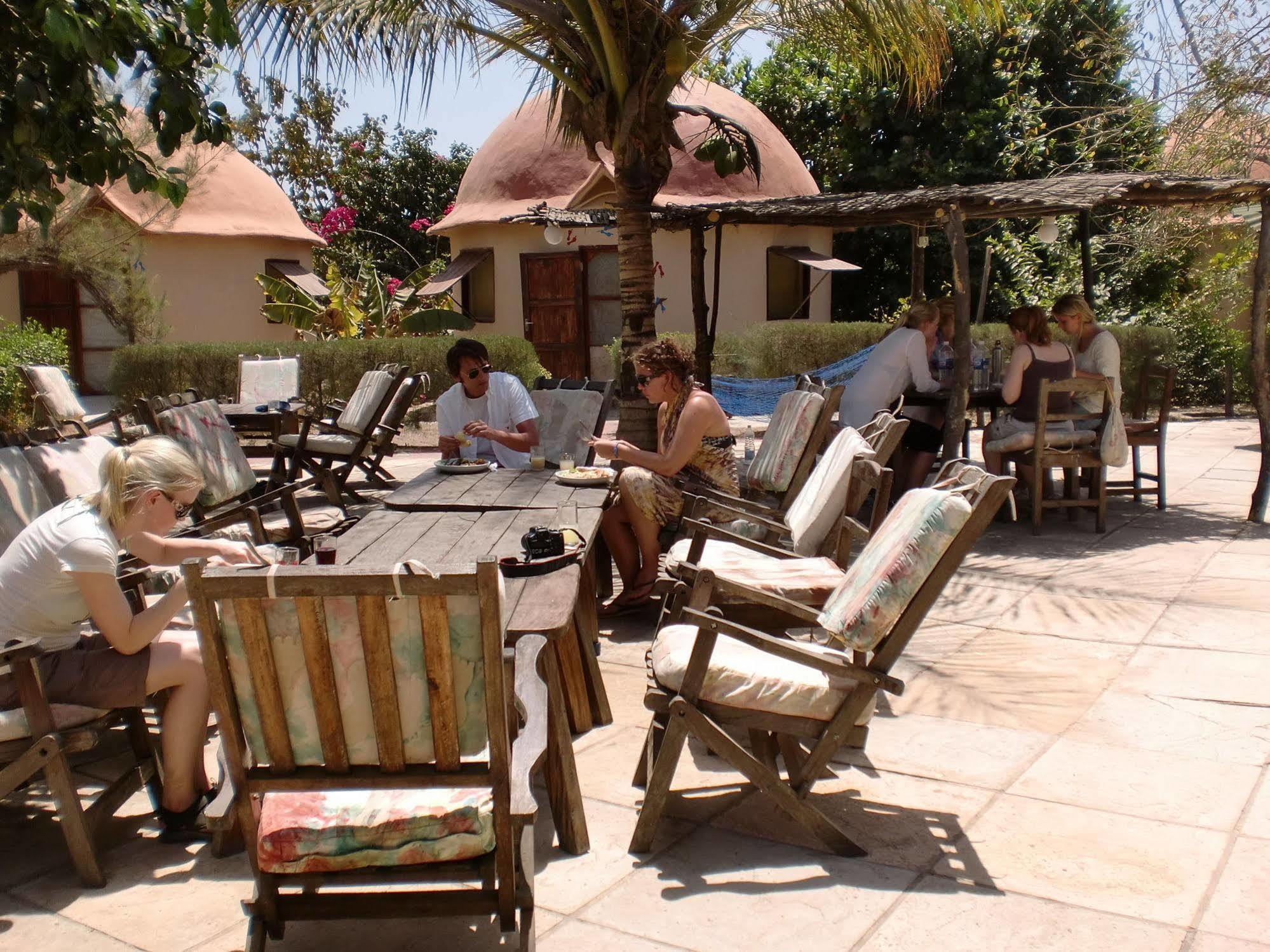 Footsteps Eco-Lodge Gunjur Esterno foto