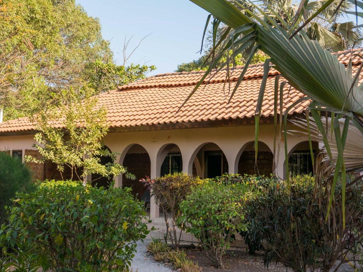 Footsteps Eco-Lodge Gunjur Esterno foto